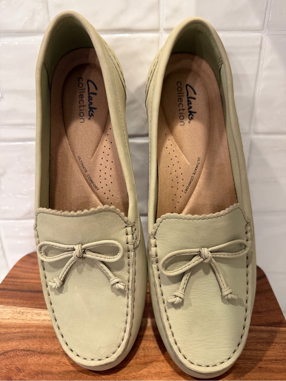 Clarks Elliotte Sail Sage Premium Nubuck Leather Women Size 9.5 Comfort Footbed